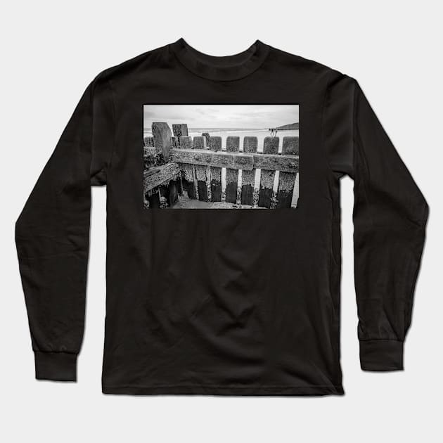 Close up of wooden sea defences protecting against coastal erosion Long Sleeve T-Shirt by yackers1